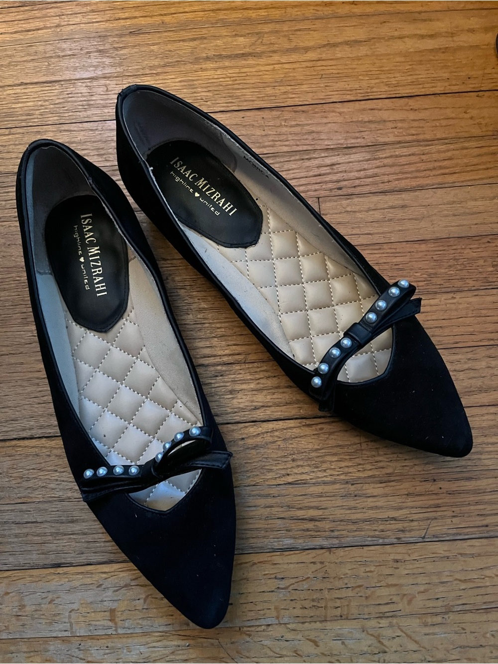 ISAAC MIZRAHI High Land United MONICA Black Ballet Flats Shoes Bow Pearls 9 1/2M